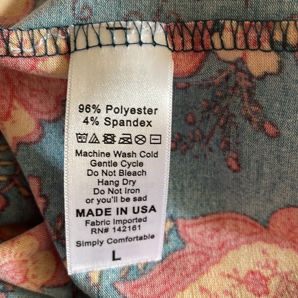 NWT LULAROE DEBBIE LONG SLEEVE FLORAL DRESS SIZE LARGE - Picture 9 of 9